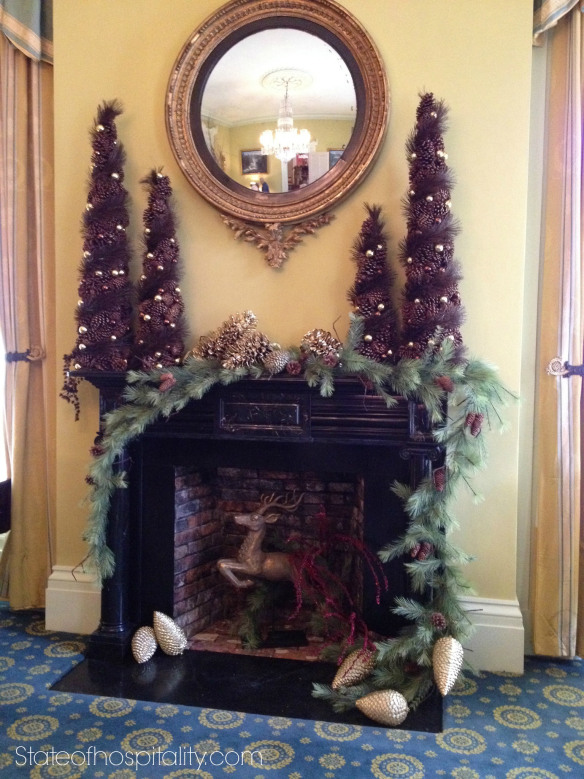 mansion front room pic