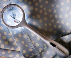 Mighty Bright - LED Lighted Seam Ripper with Magnifier